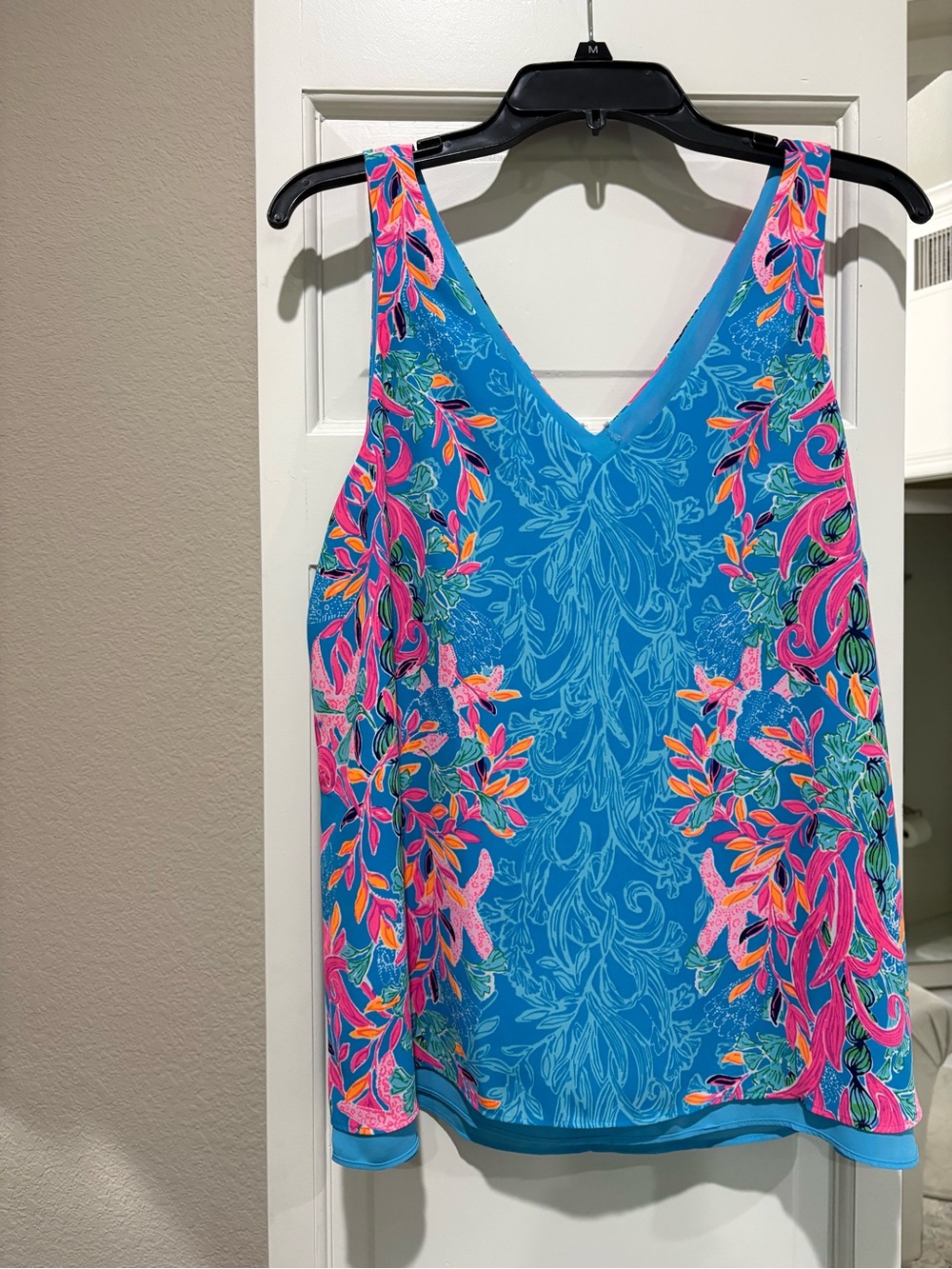 Lilly Pulitzer reversable silk Vibrant Blue Floral V-Neck Sleeveless Top